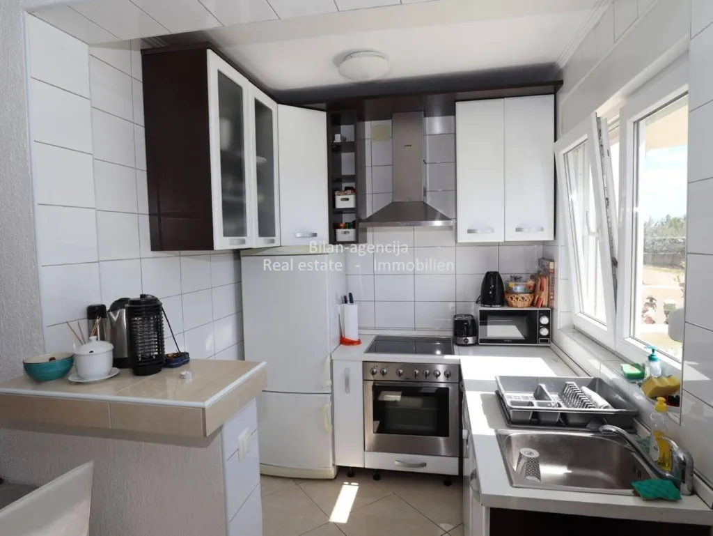 Köök - Two-Floor Apartments with Garden in Vodice