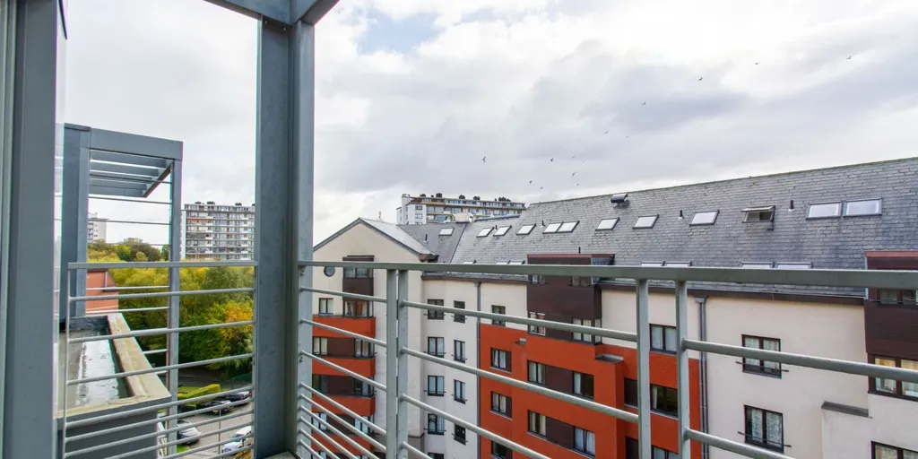 Rõdu - Penthouse with South-West Terrace in Evere