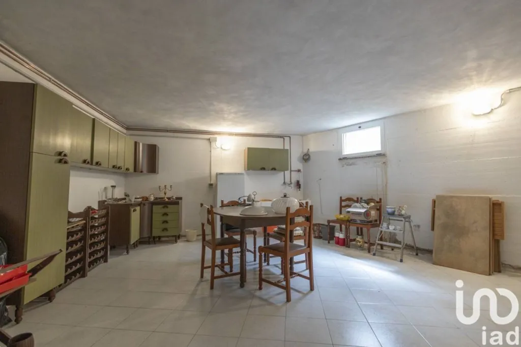 Köök - Spacious House with Balcony in Serra Sant'Abbondio
