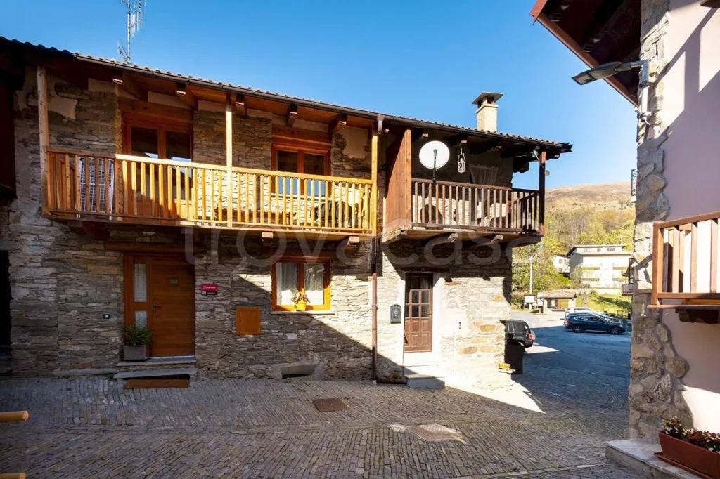 Extérieur - Rustic Mountain Chalet with Courtyard in Sampeyre