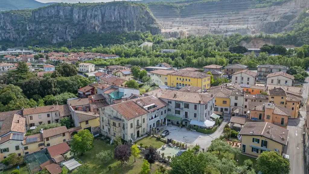 Vista aerea - 4-Bedroom Apartment with Terrace in Dolcè