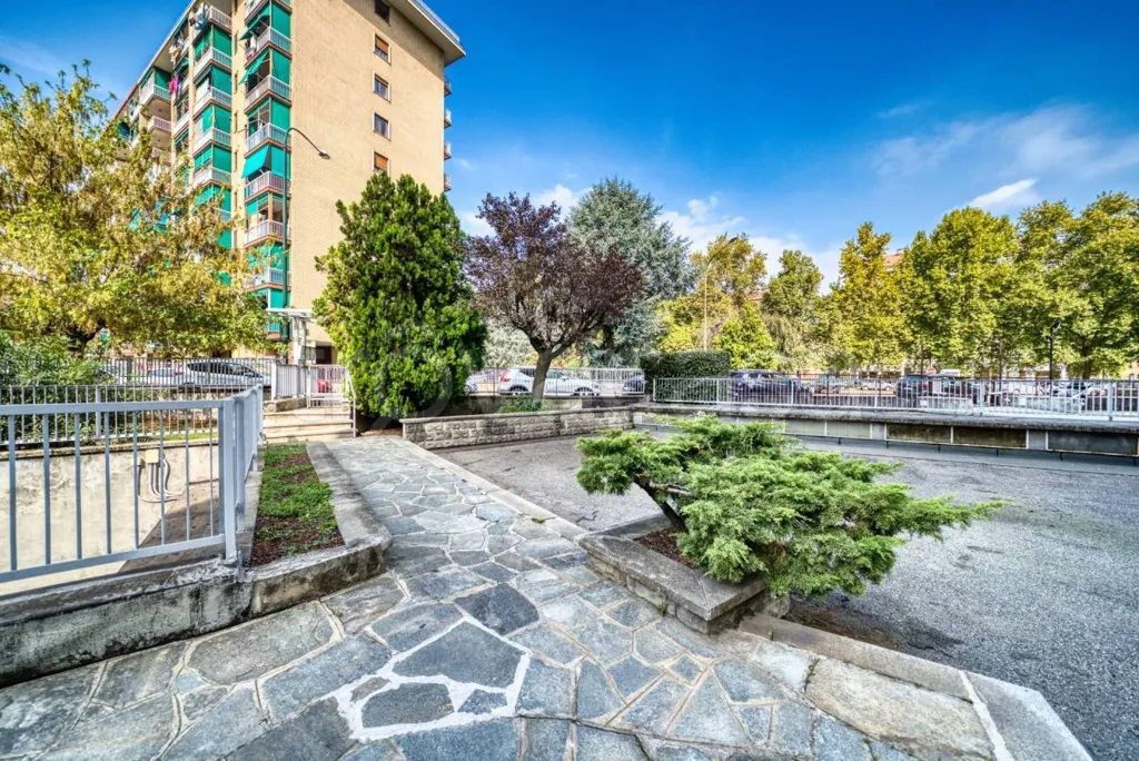 Välivaade - Newly Built Apartment with Balcony in Turin