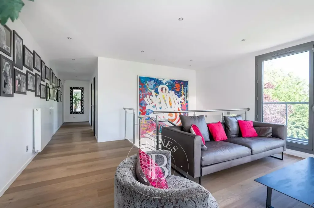 Elutuba - Contemporary Villa with Pool in Rueil Malmaison
