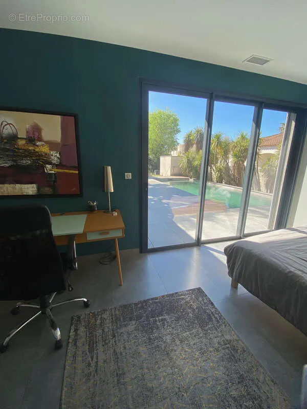 Chambres - Villa Contemporaine avec Piscine à Lattes