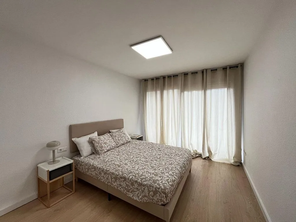 Bedrooms - Flat with Terrace and Balcony in Amposta