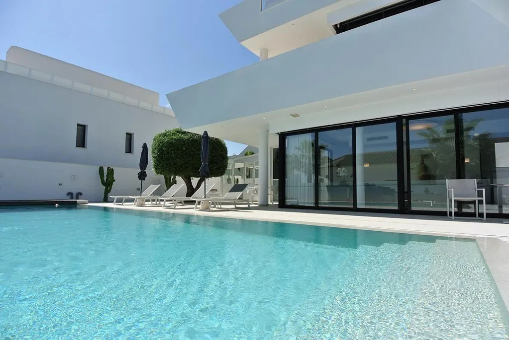 Piscina - Luxury Villa with Pool in La Marina