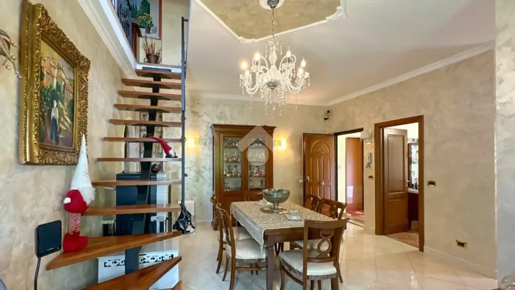 Salle à manger - 4-Room Apartment with Balcony in Monte Compatri