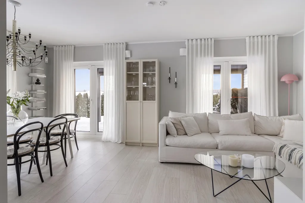 Dining Room - Modern Bostadsrätt with Corner Location in Arboga