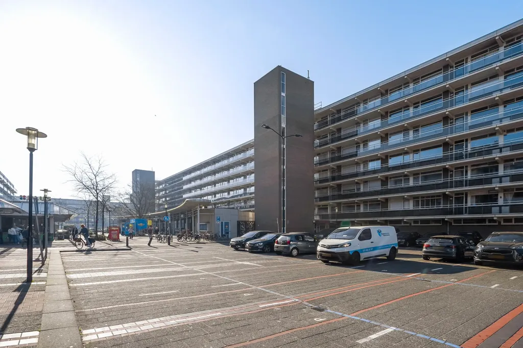 Extérieur - 5-Bedroom Gallery Flat with Balcony in Leidschendam