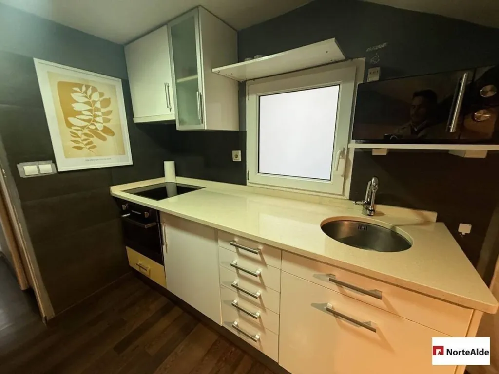 Cuisine - Modernised Loft in Barakaldo Centre