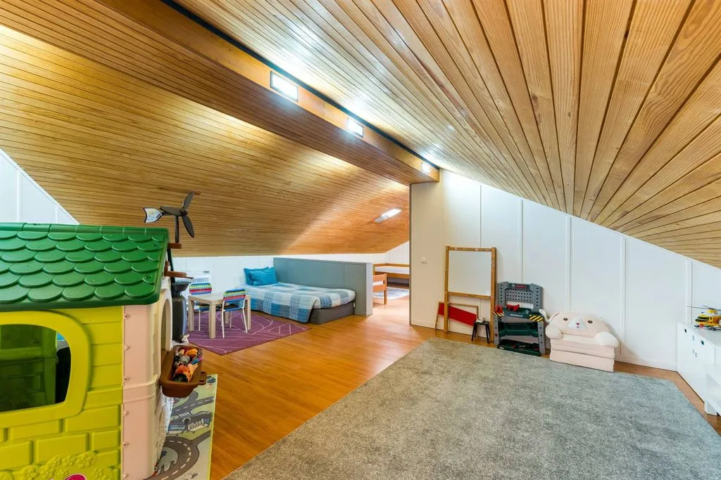 Pièces - Luxury Detached House with Extensive Land in Baião