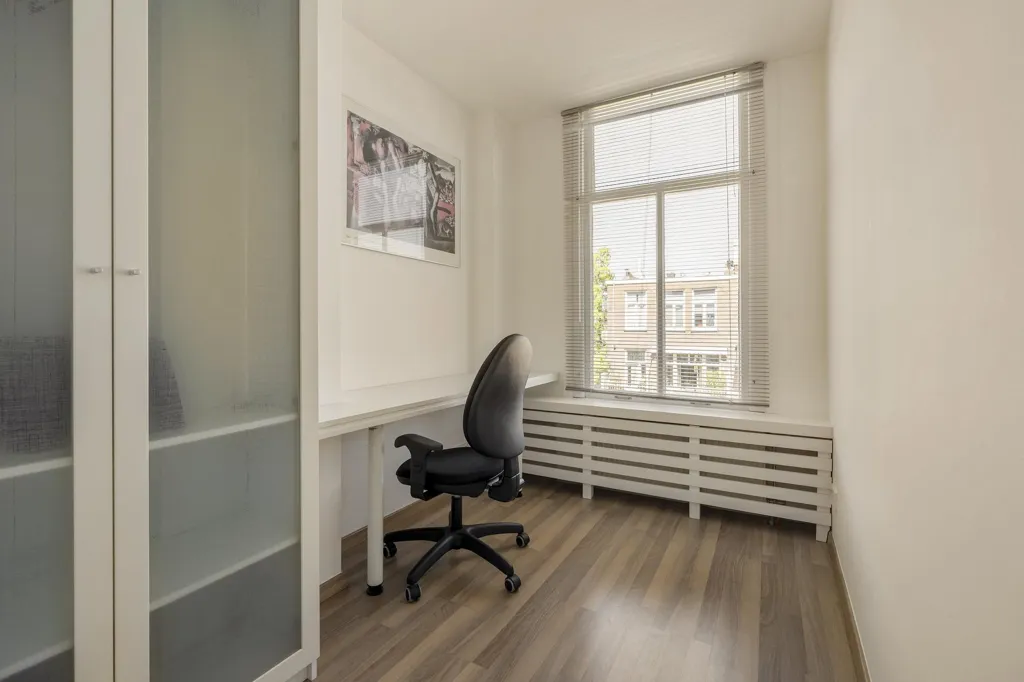 Studio - Apartment with Rooftop Terrace in Amsterdam Oud-Zuid