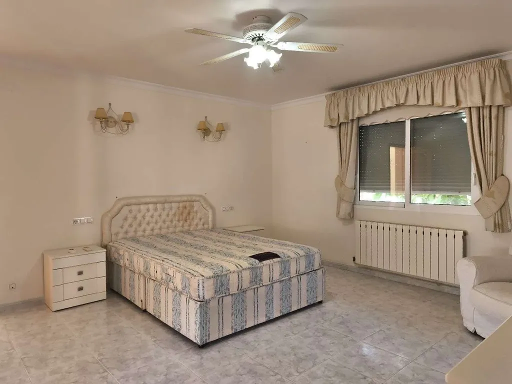 Bedrooms - Single-Story Villa with Pool in Jalón, Valencia