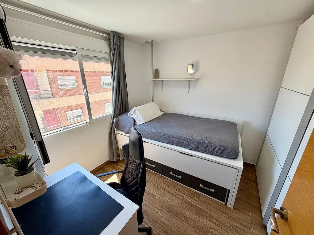 Magamistoad - Apartment with Balcony in Silla