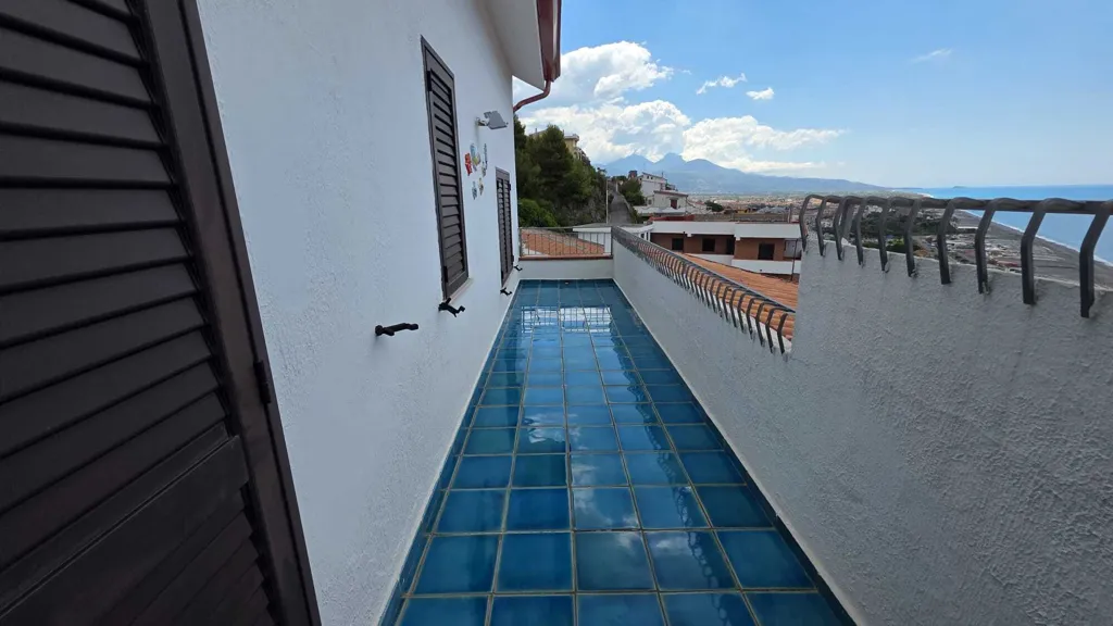 Terrasse - Apartment with Terrace and Balcony in Scalea
