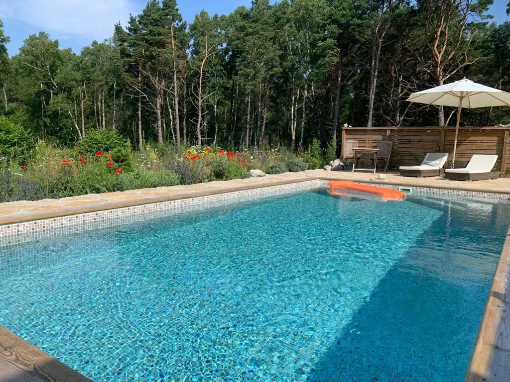 Piscina - Villa with Pool and Sea View in Östergarn
