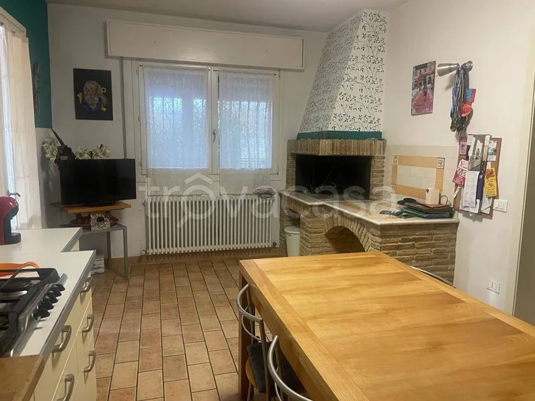 Villa avec terrasse et jardin à Russi