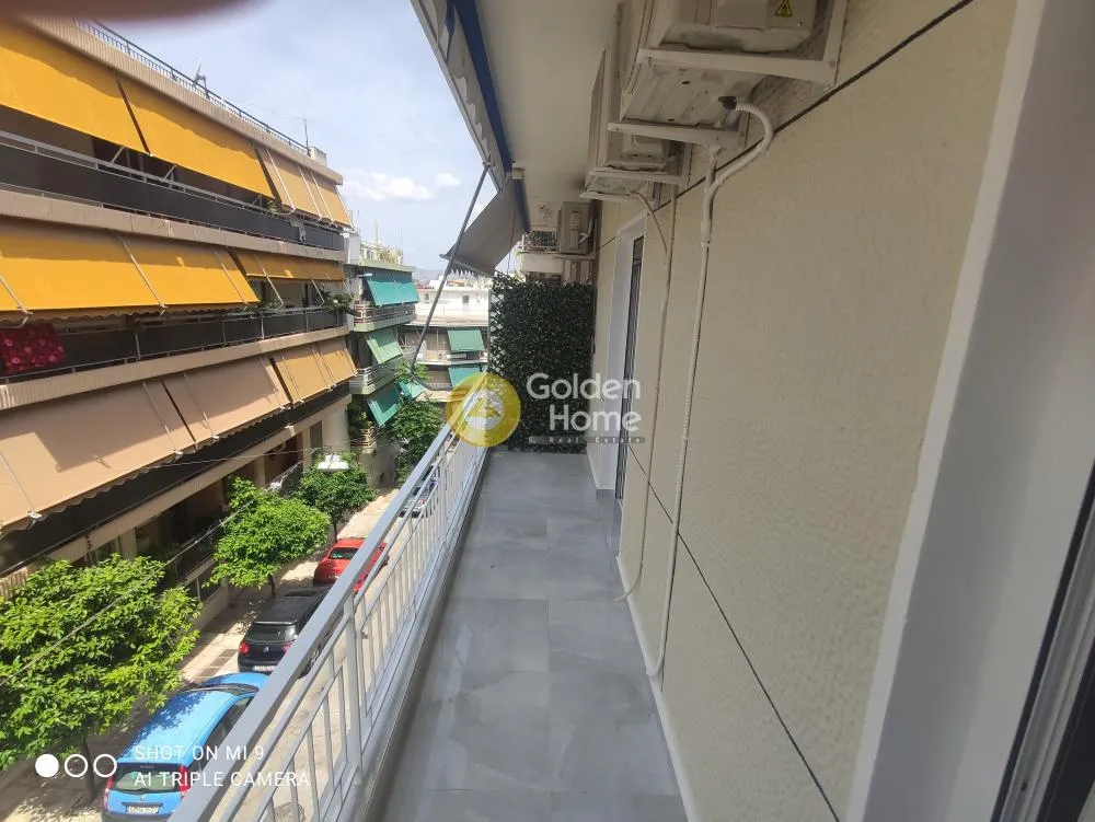 Balcony - Bright Apartment with Balcony in Varvakeios Square