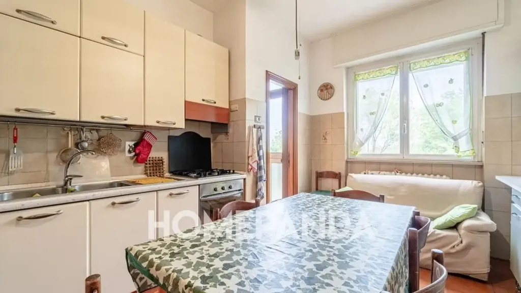 Köök - Apartment with Dual Balconies in Turin