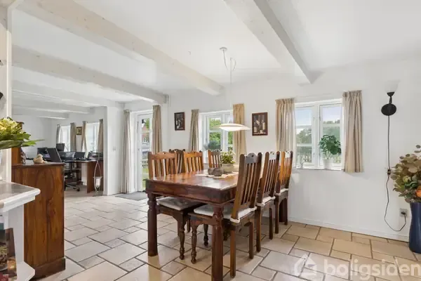Dining Room - Charming Villa with Large Garden in Brenderup
