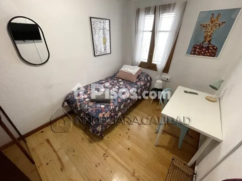 Bedrooms - Student Flat with South Orientation in Burgos Centre