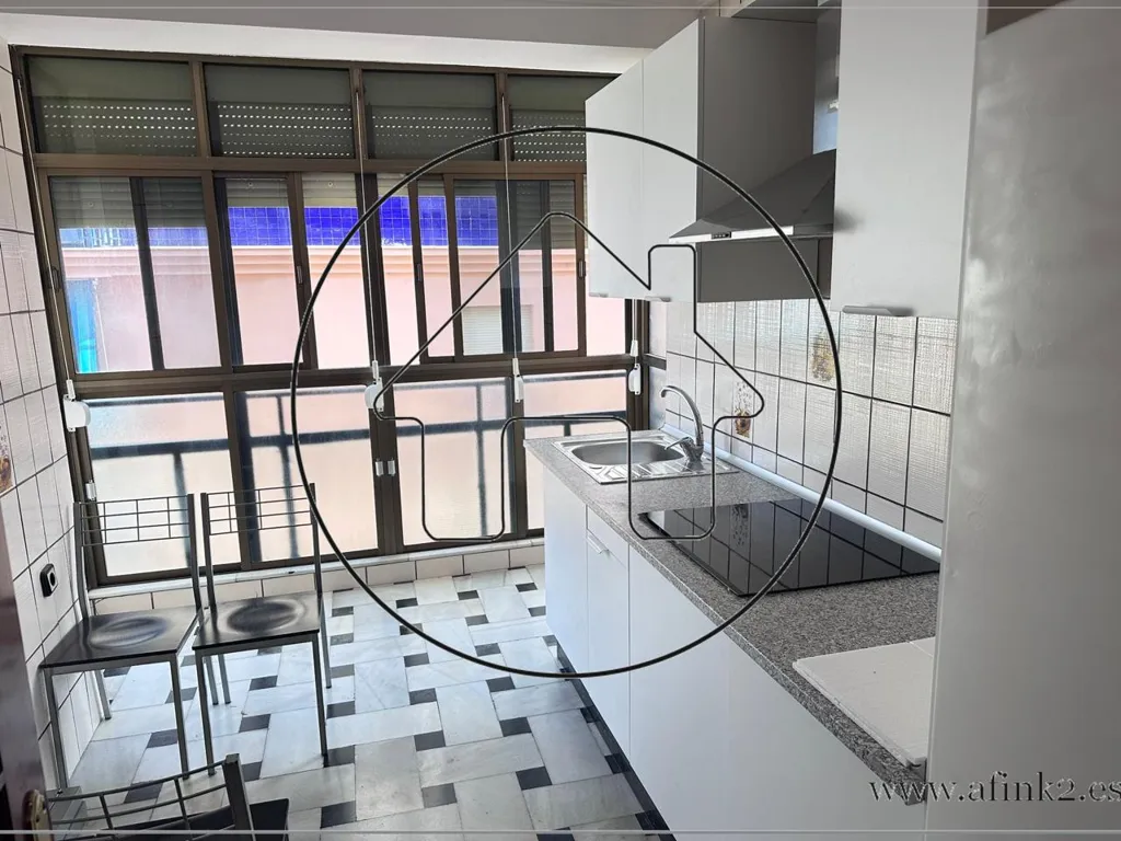 Cuisine - Furnished Flat with Balcony in Seville