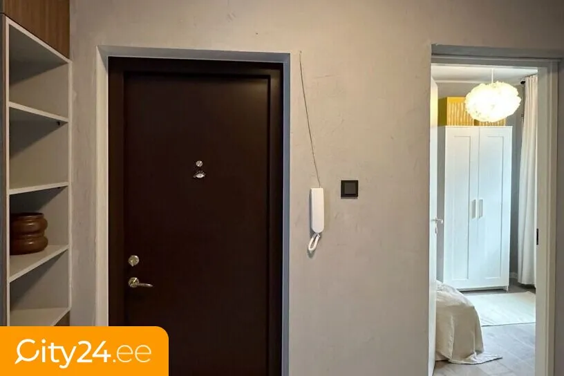 hallway_entrance