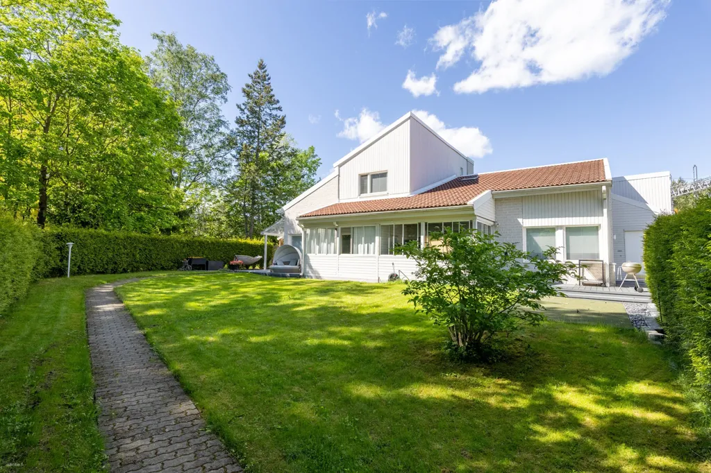Jardin - Modernised Apartment with Sauna in Leppävaara, Espoo