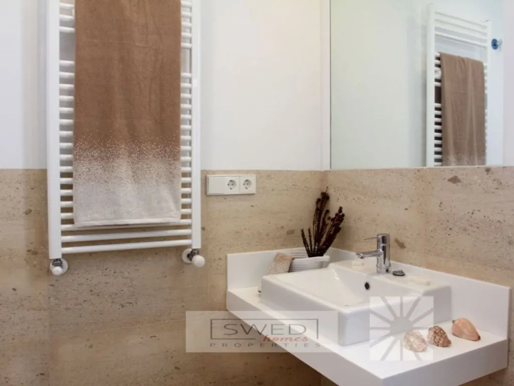 Bathrooms - Luxury House with Sea Views in Altea