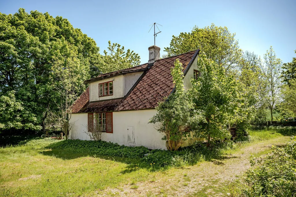 Välivaade - Rustic Farmhouse with Large Garden in Hörby