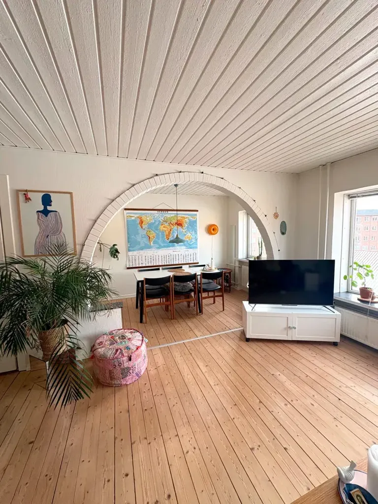 Living Room - 3-Bed Apartment with Balcony in Øgade, Aalborg