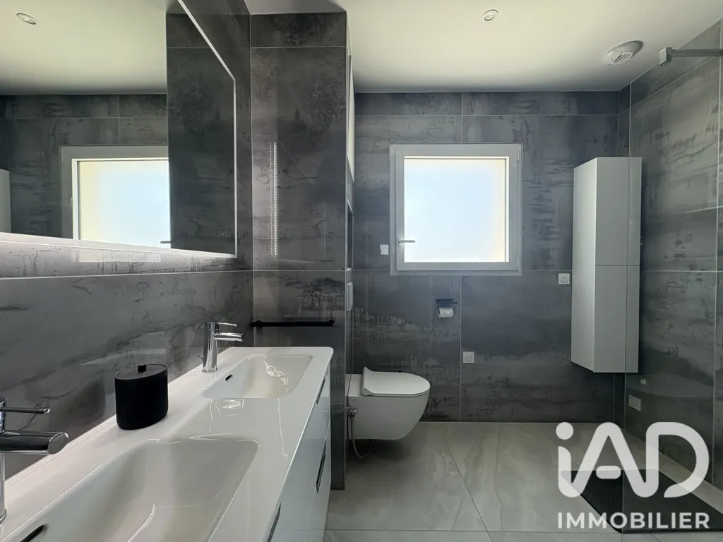 Bagni - Architectural House with Pool in Carbon-Blanc
