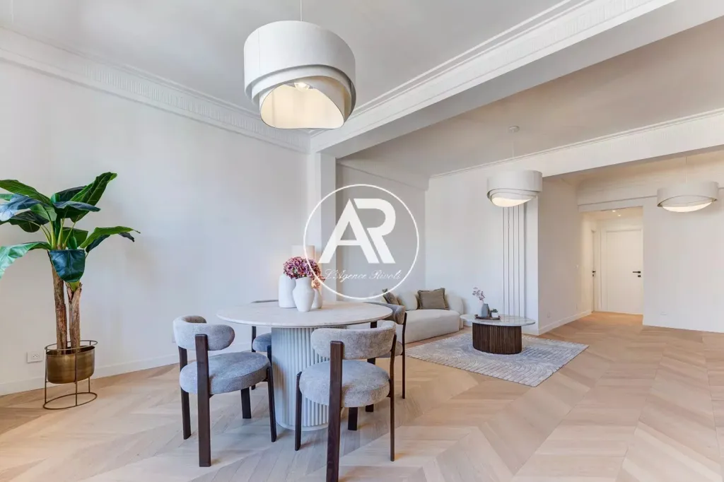 Salle à manger - Appartement Rénové avec Balcons au Carré d'Or à Nice