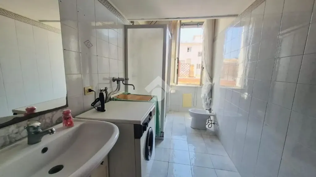 Salles de bain - Central Trilocale with Balcony in Torre Del Greco