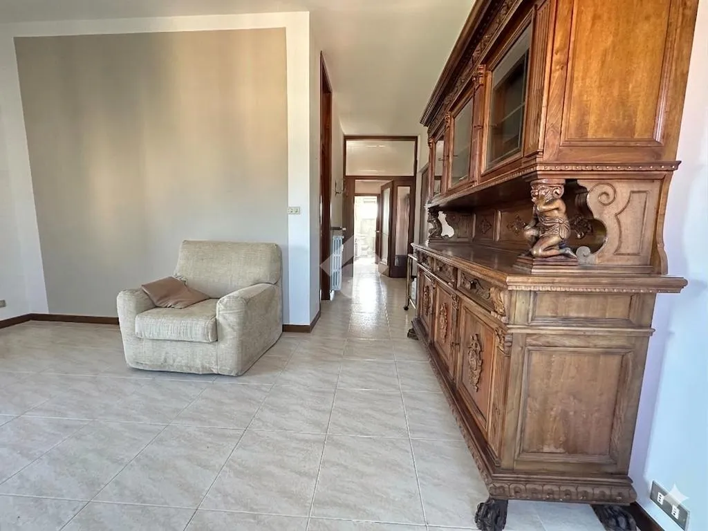 Esik - Panoramic Triplex in Verona Centre