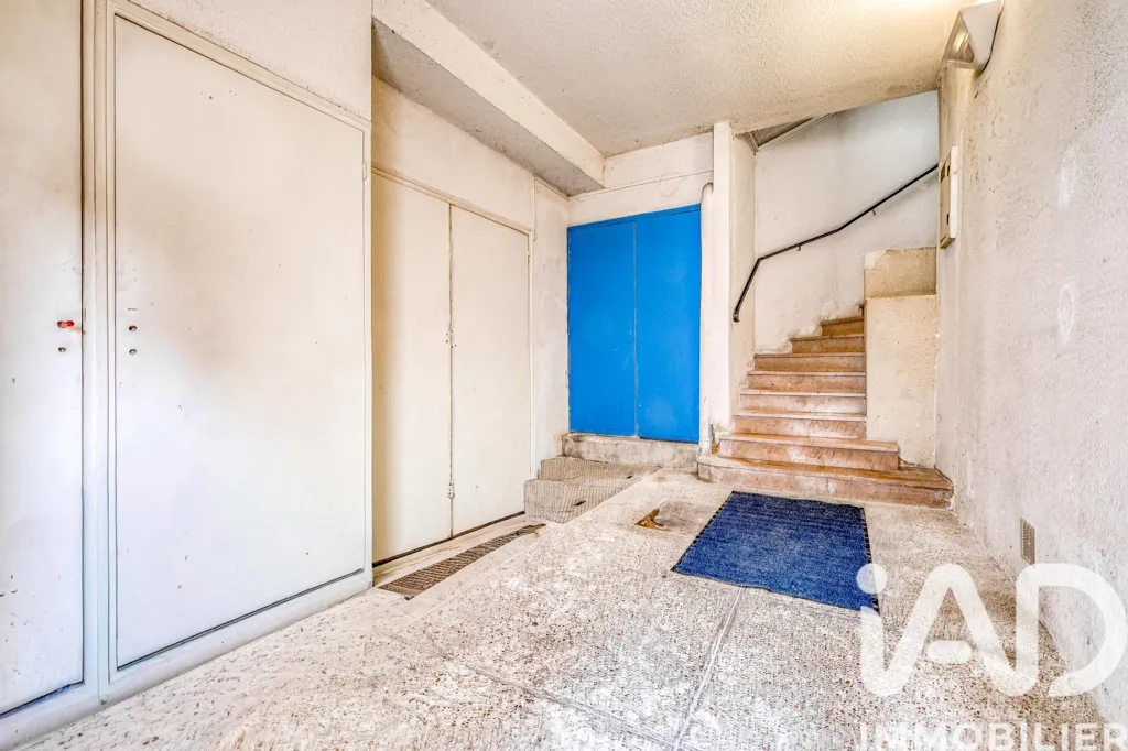 Esik - Charming Flat with Terrasse near Meaux Cathedral