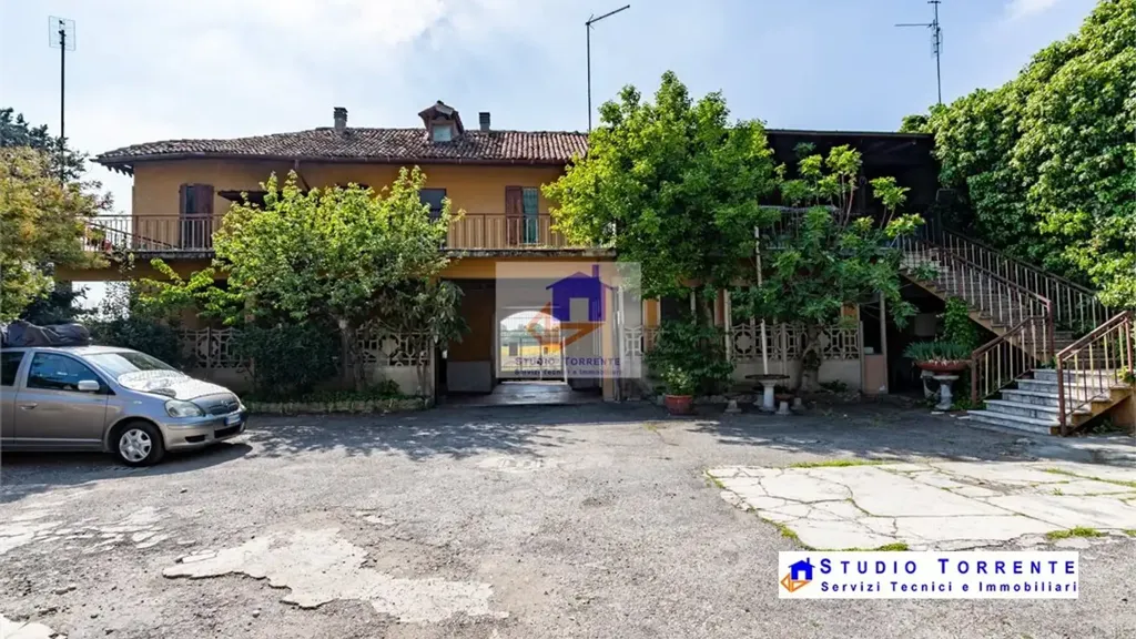 Välivaade - Bifamiliar Villa with Terrace in Cormano, Milan