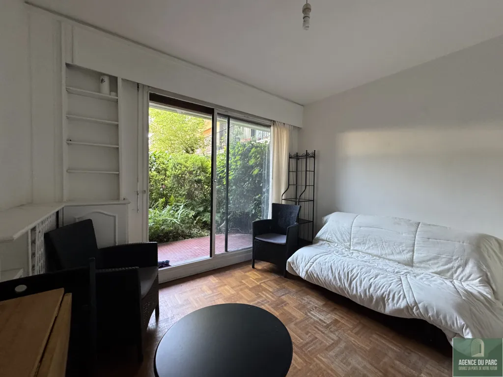 Chambres - Studio avec Jardin Privatif à Proximité du Centre-Ville