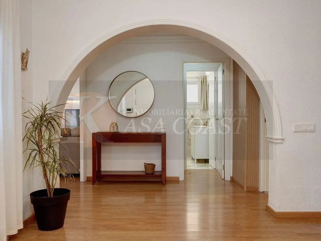 hallway_entrance