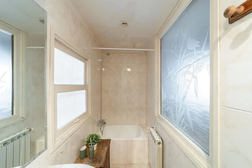 Salles de bain - Furnished Flat with Balcony in Pamplona