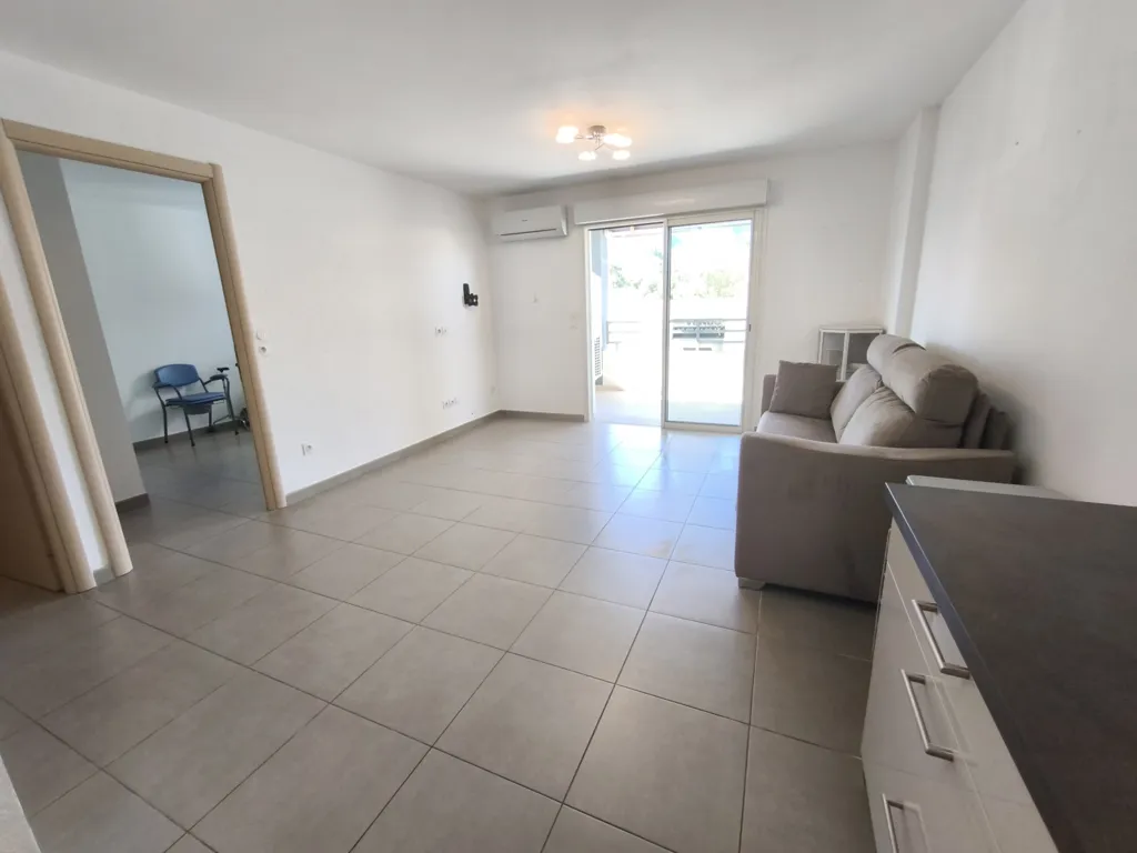 Soggiorno - T2 Apartment with Mountain View in Moriani Centre
