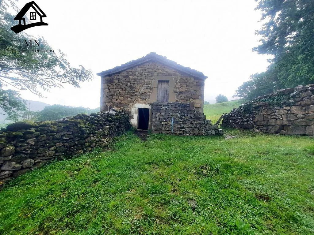 Välivaade - Rustic Farm Complex with Cabañas in Valles Pasiegos