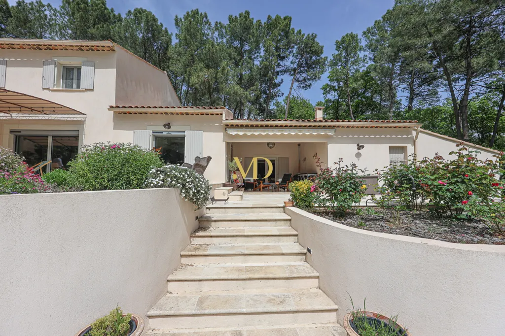 Extérieur - Maison avec Parc Boisé à Roussillon