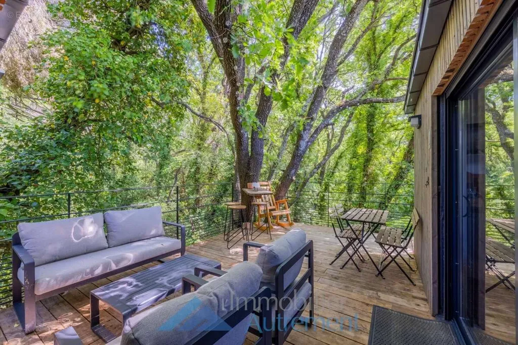 Aed - Charming Property with Pool in Puyricard