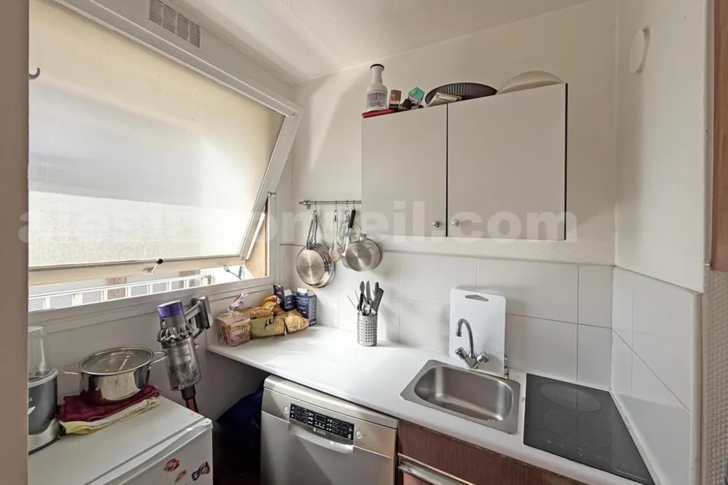 Köök - Studio with Balcony in Paris 14ème