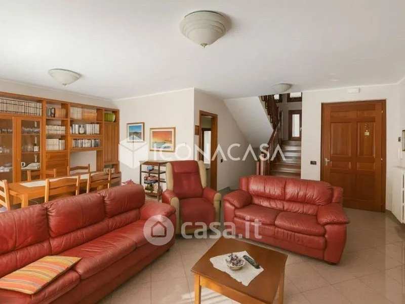 Elutuba - Terraced House with Private Garden in Spoltore