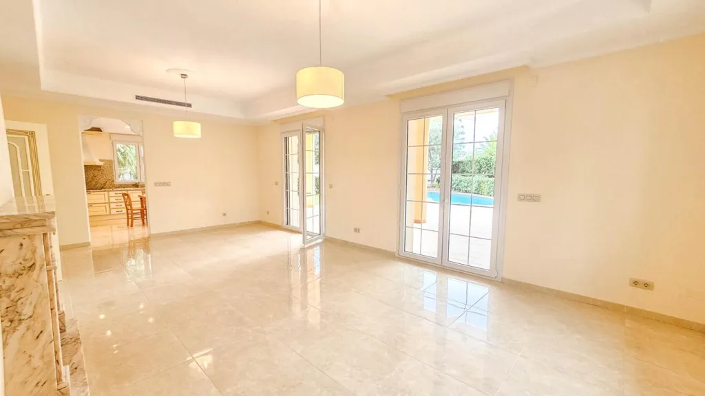 Séjour - Luxury Villa with Pool in Cabo Roig