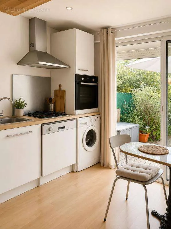 Cuisine - Maison Mitoyenne avec Jardin à Montpellier