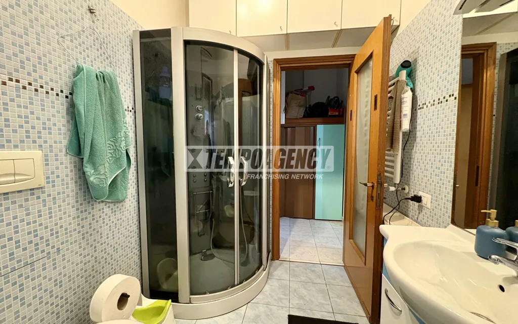 Vannitoad - Ground Floor Flat with Double Aspect in Pieve Emanuele Centre