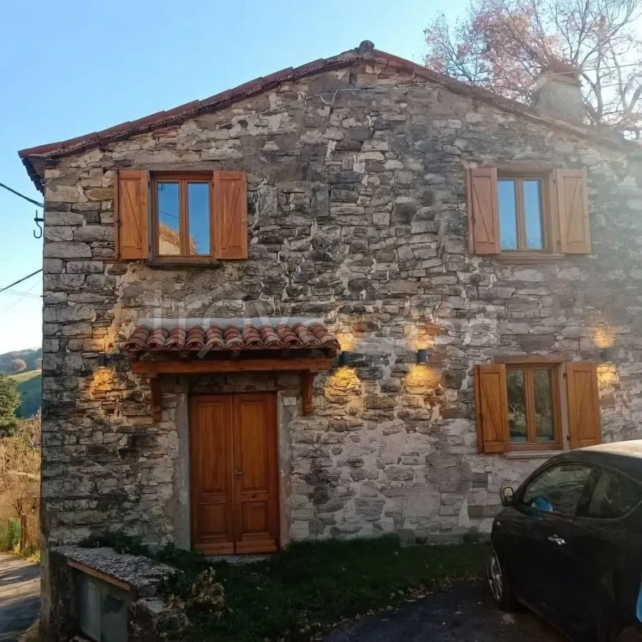 Välivaade - Rustic Property with Panoramic Views in Monte Cerignone